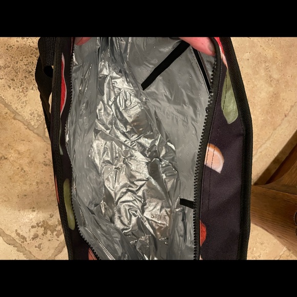 Truvani 2023 PINK W/ BLACK Insulated Tote Bag - Brand New (aka The Food Babe!) - Picture 8 of 9